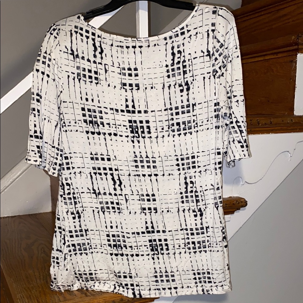 Apt. 9 Black & White Blouse size small - Picture 2 of 3